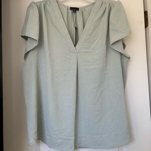 NWT light sage color women’s blouse size 2XL